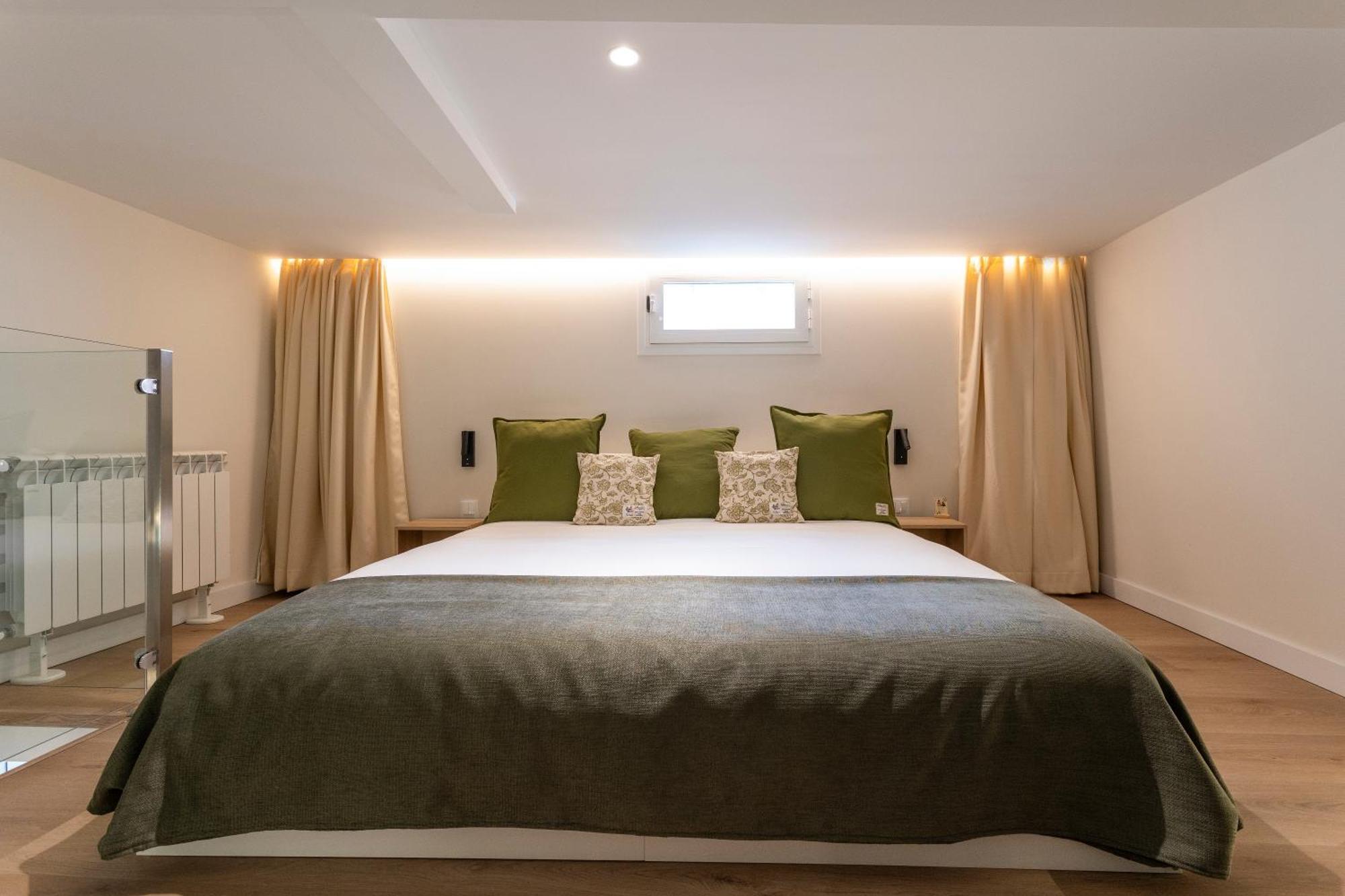4 Bears Sharehome Madrid Esterno foto