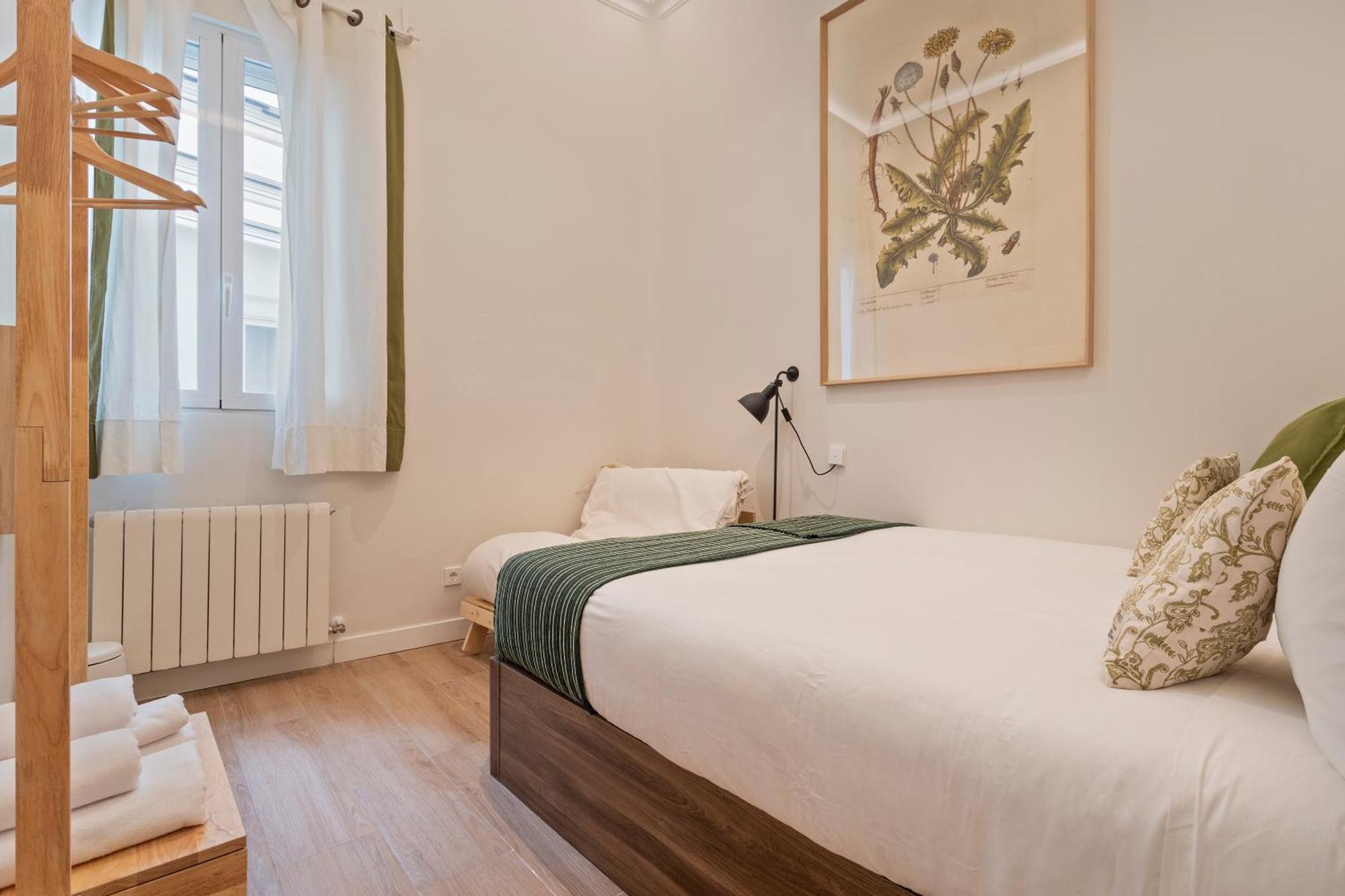 4 Bears Sharehome Madrid Esterno foto