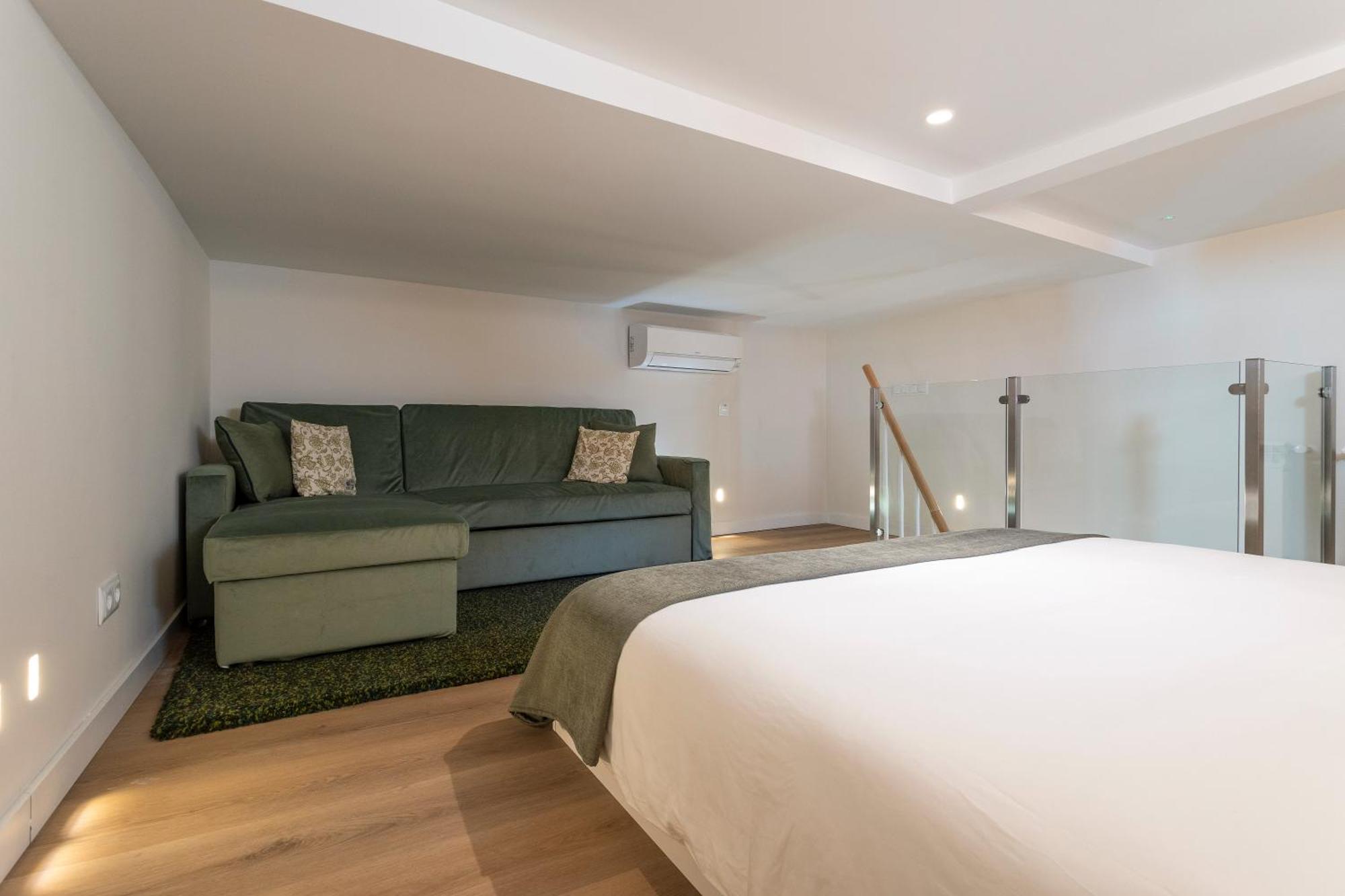 4 Bears Sharehome Madrid Esterno foto