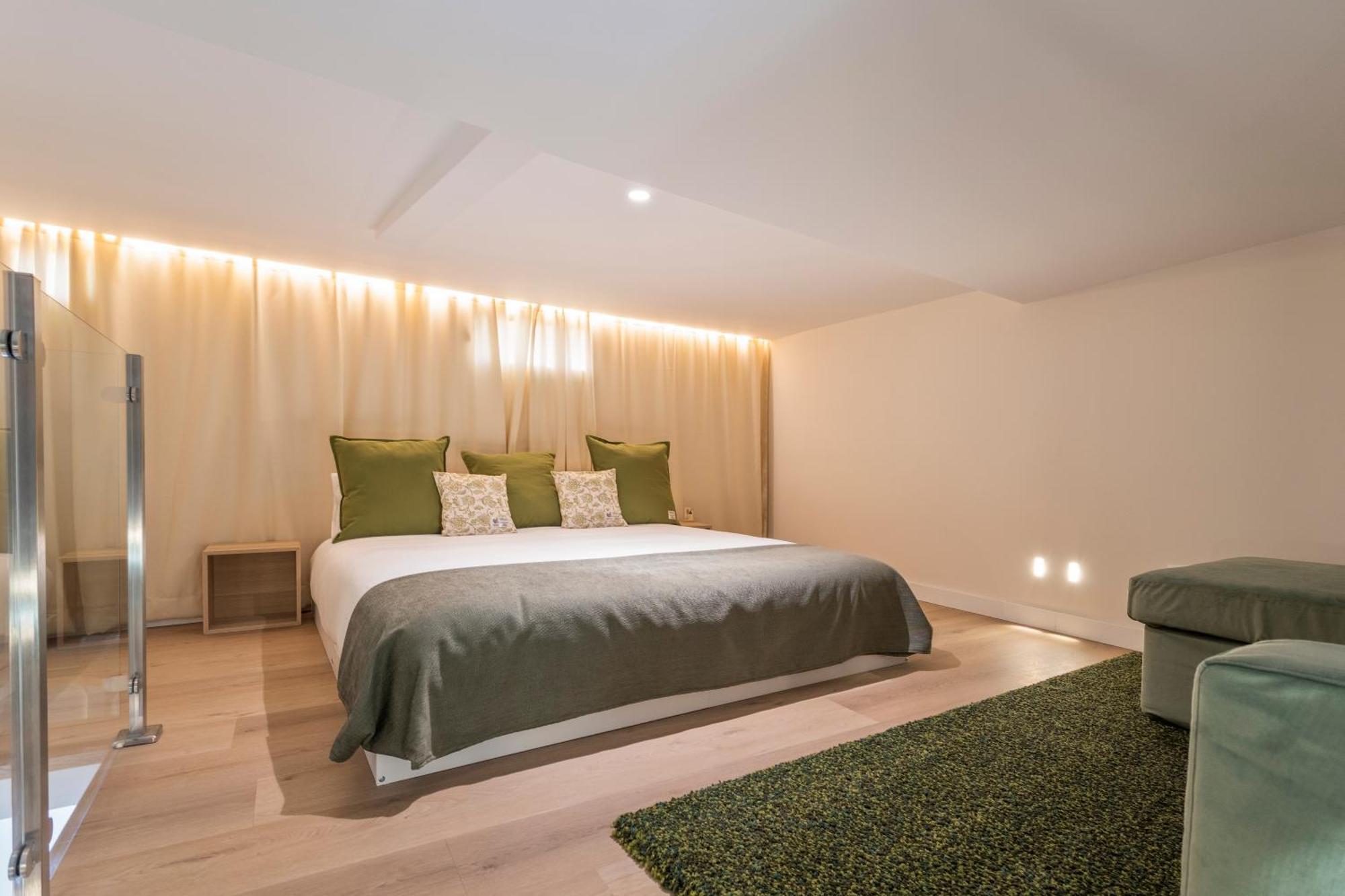 4 Bears Sharehome Madrid Esterno foto