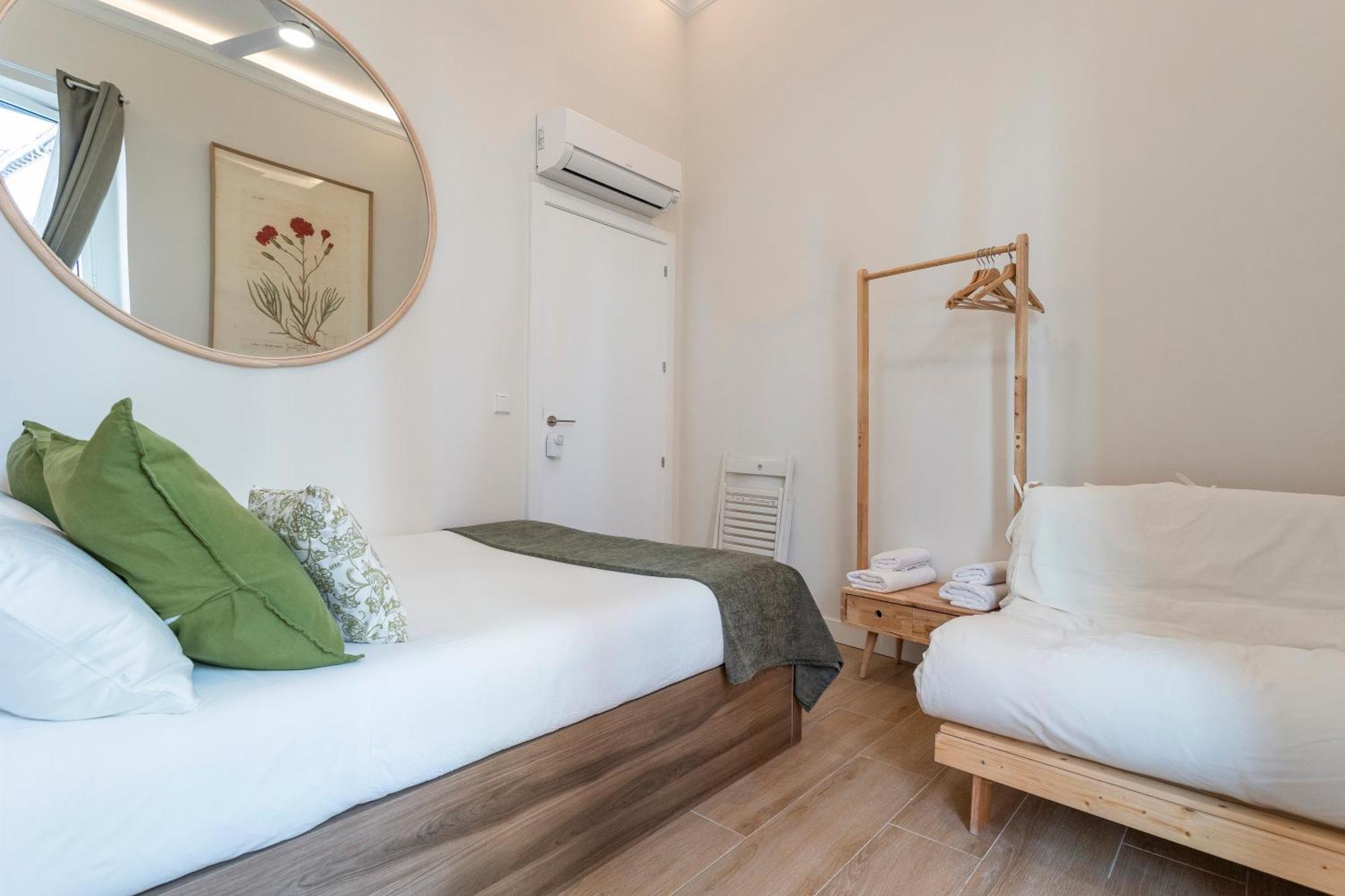 4 Bears Sharehome Madrid Esterno foto