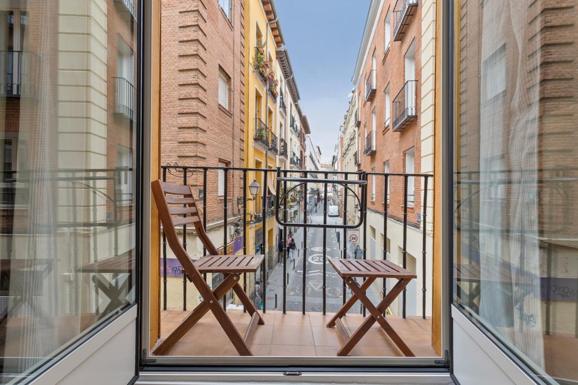 4 Bears Sharehome Madrid Esterno foto