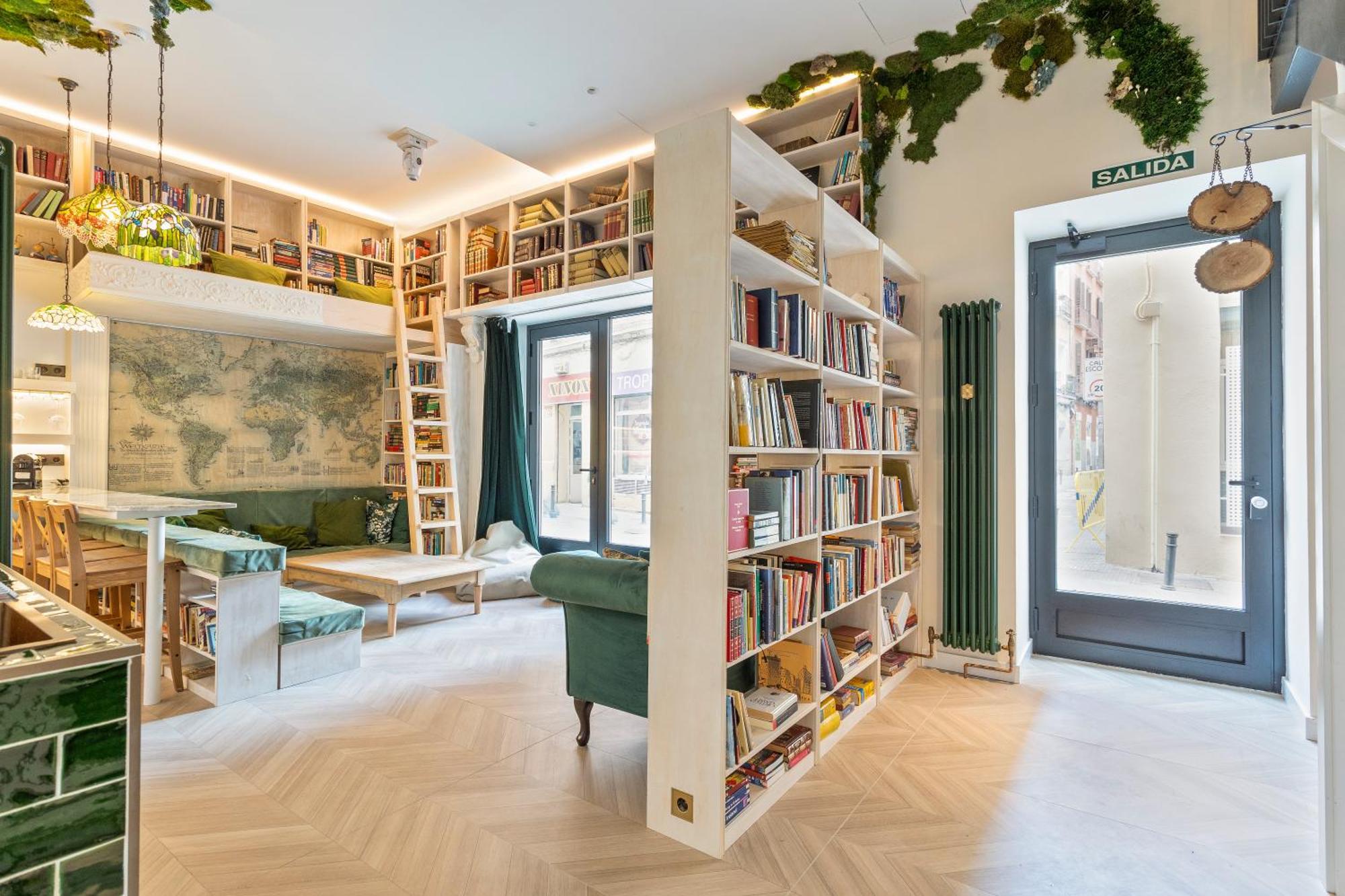 4 Bears Sharehome Madrid Esterno foto